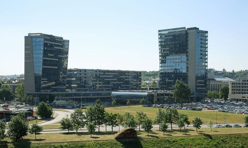 VERSLO KOMPLEKSAS VILNIAUS VARTAI